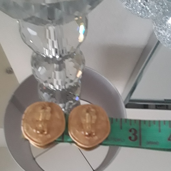 ABSOLUTELY GORGEOUS - Picture 3 of 3